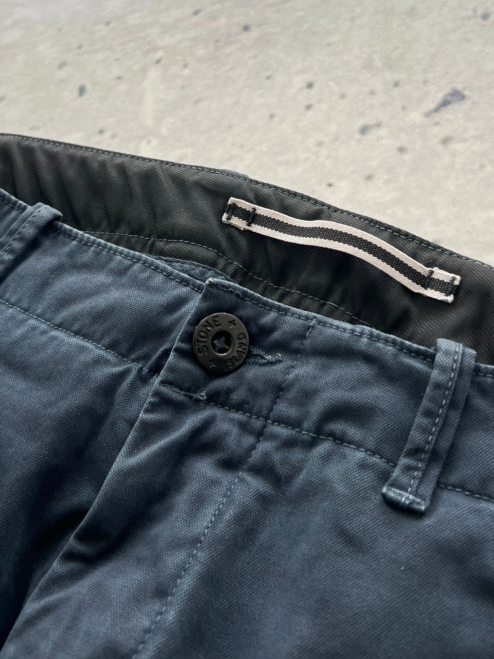 00's Stone Island cargo pants (W32 L34)