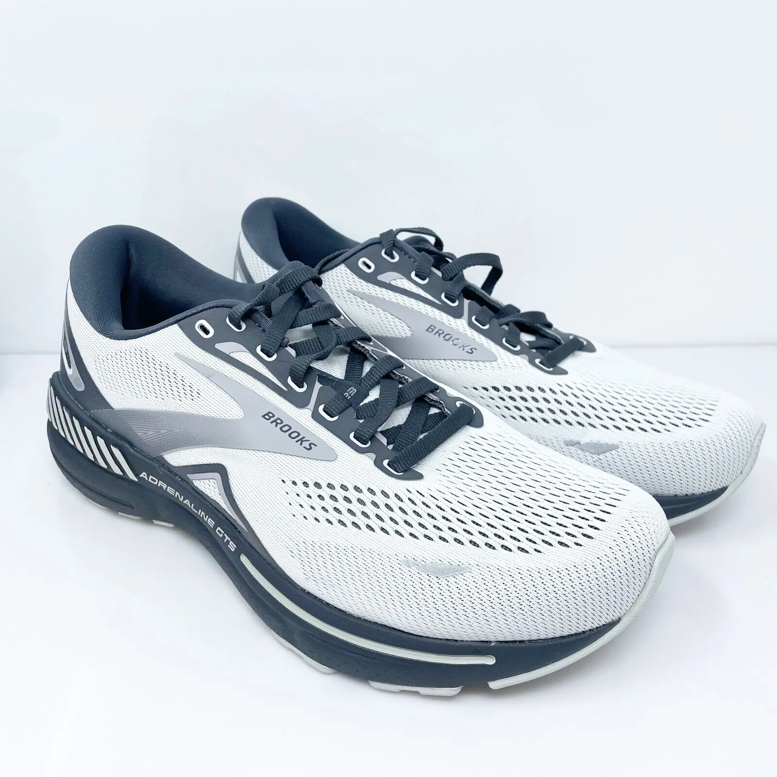 Brooks Mens Adrenaline GTS 23 1103914E065 Gray Running Shoes Sneakers Size 9 4E