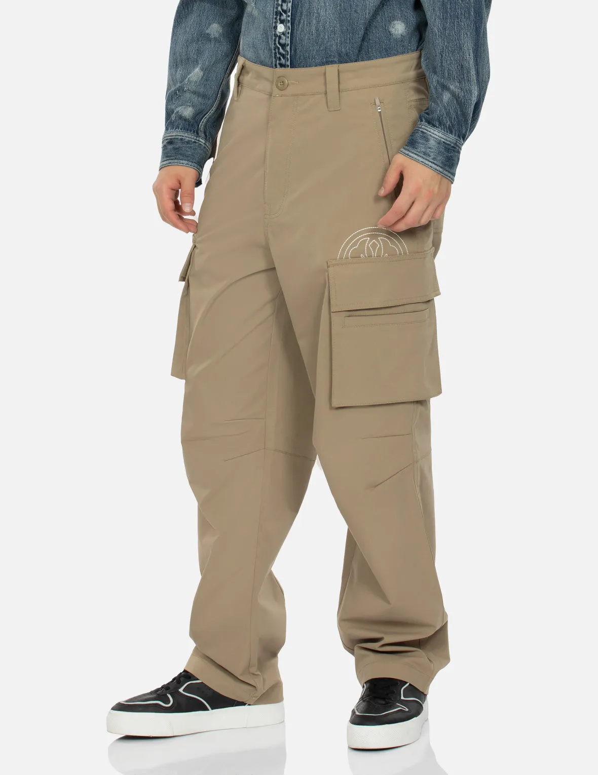 Kamon and Seagull Embroidery Loose Fit Cargo Pants