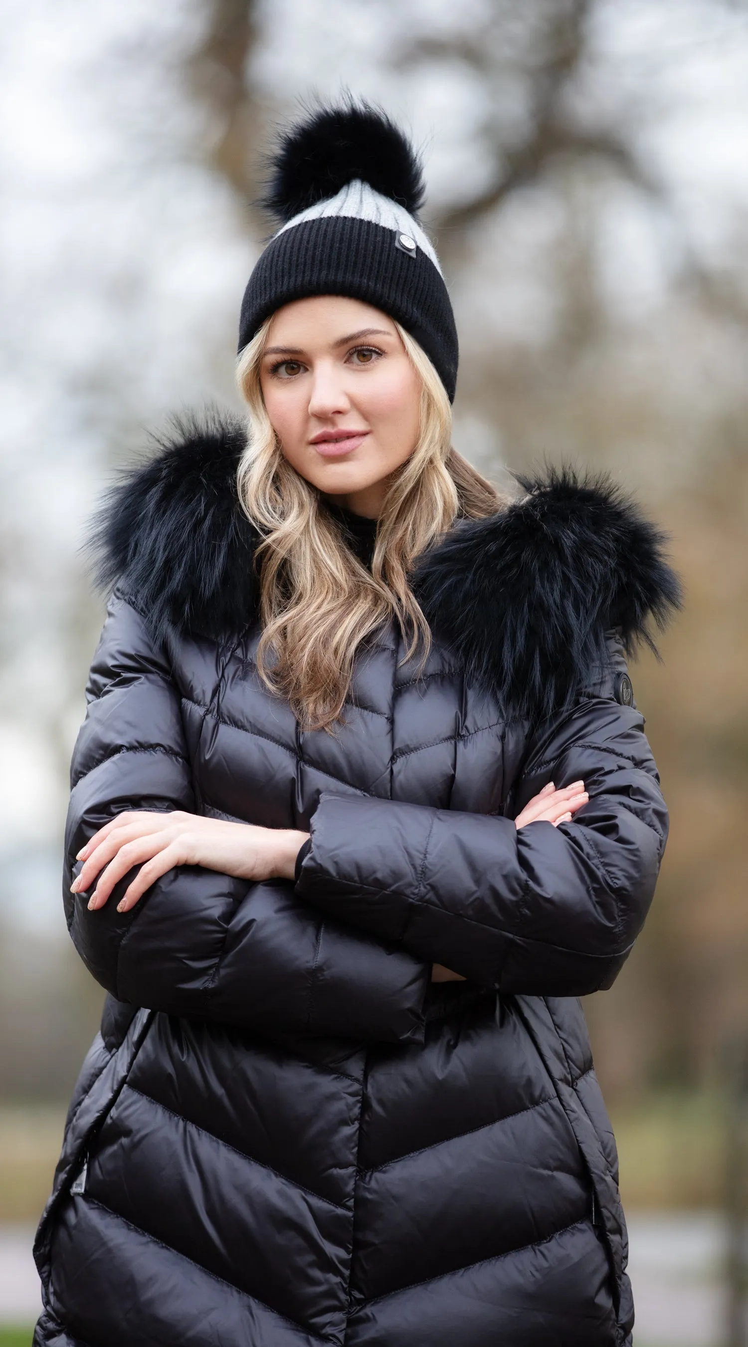 Luxy Midi Water-Repellent Down Jacket - Black