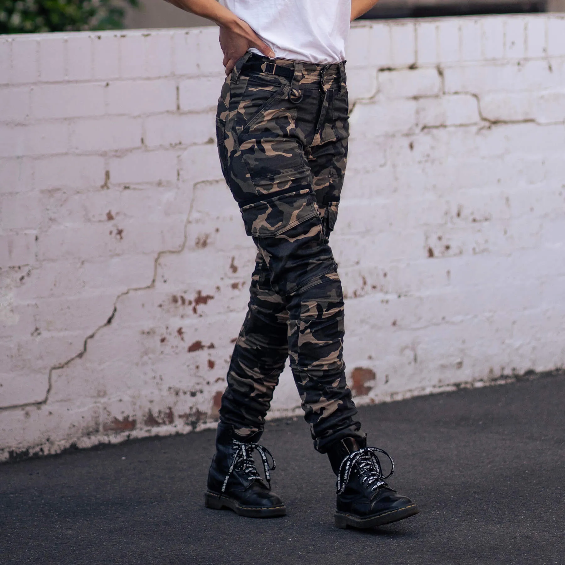 MotoGirl | Lara Cargo Pants - Camo