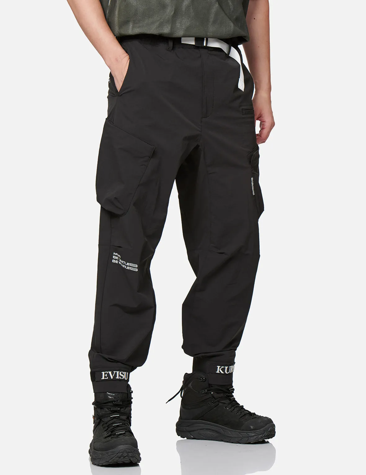 Seagull Embroidery 3D-cut Cargo Pants