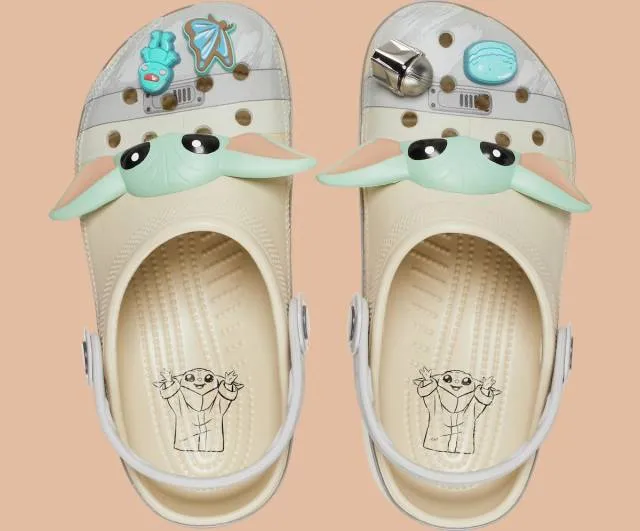 Star wars x crocs classic clog (grogu/ cream/ bone) men us 8-13 209482-2y2