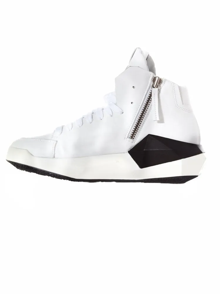 Structured High-Top Sneakers (CA885/575BN DAYMON WHITE)