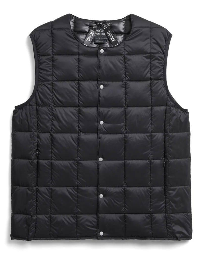 Taion Crew Neck Button Down Vest Black