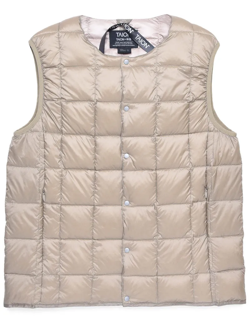 Taion Crew Neck Button Down Vest Khaki