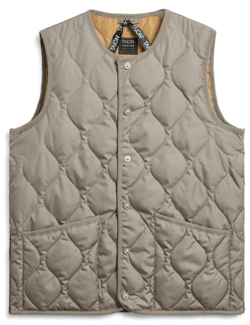 Taion Military Crew Neck Down Vest Light Mocha