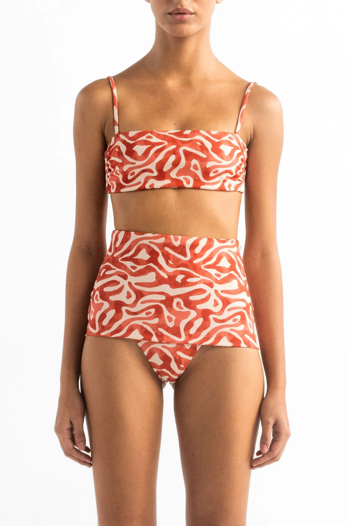 Top De Bikini Anne Coral Domus & Bottom De Bikini Atalia Coral Domus & Pareo Coral Domus