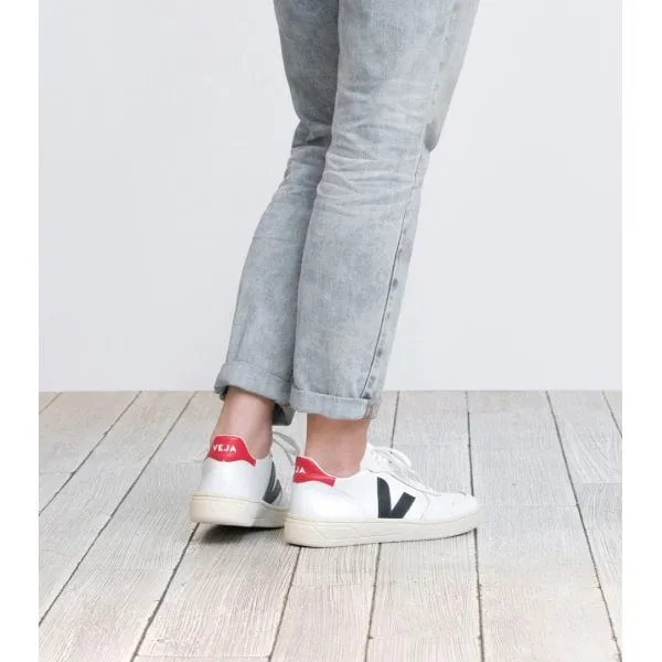 Veja V10 Womens Leather Trainers in Extra White Nautico Pekin