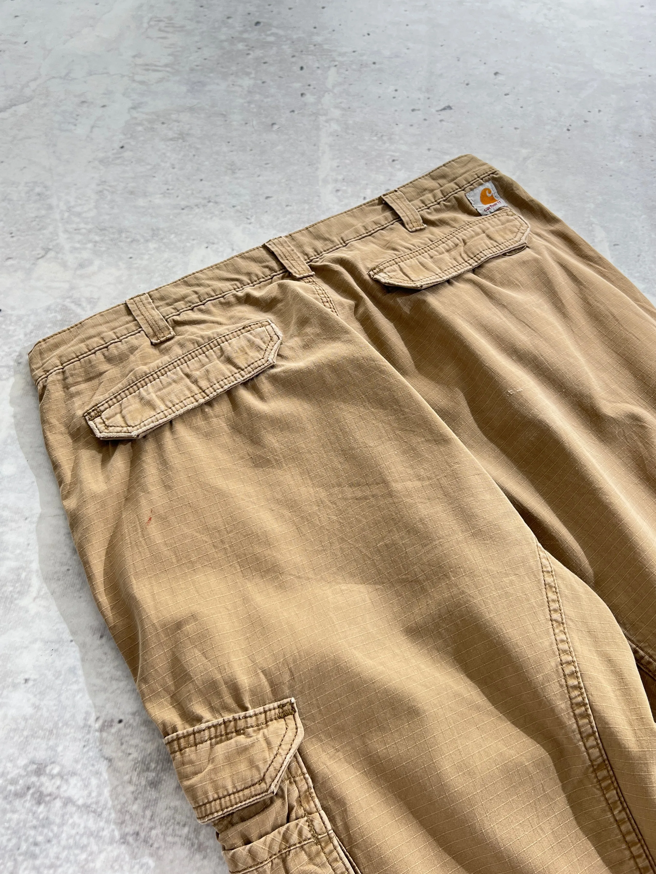 Vintage Carhartt cargo work pants (W38 x L34)