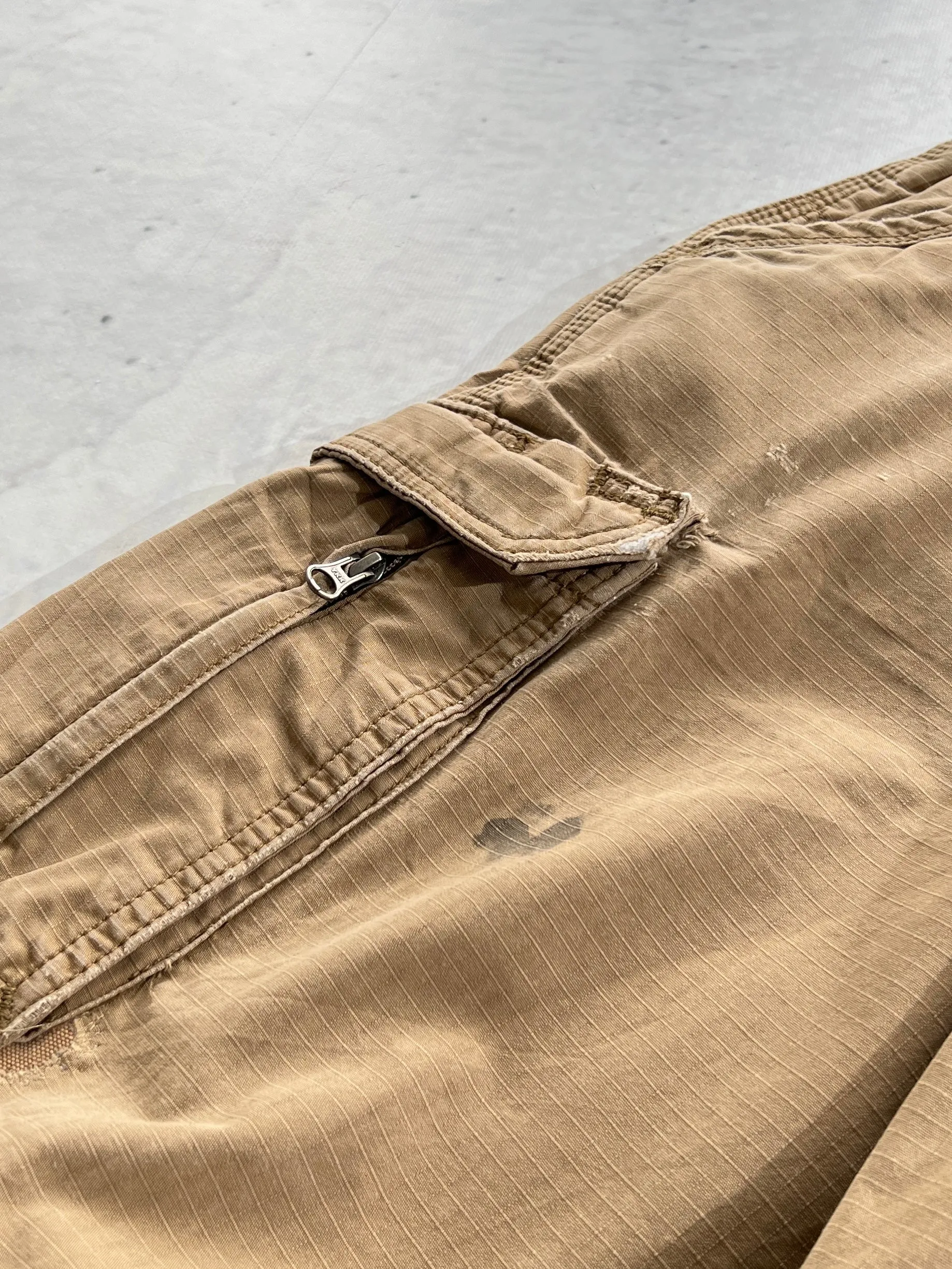 Vintage Carhartt cargo work pants (W38 x L34)