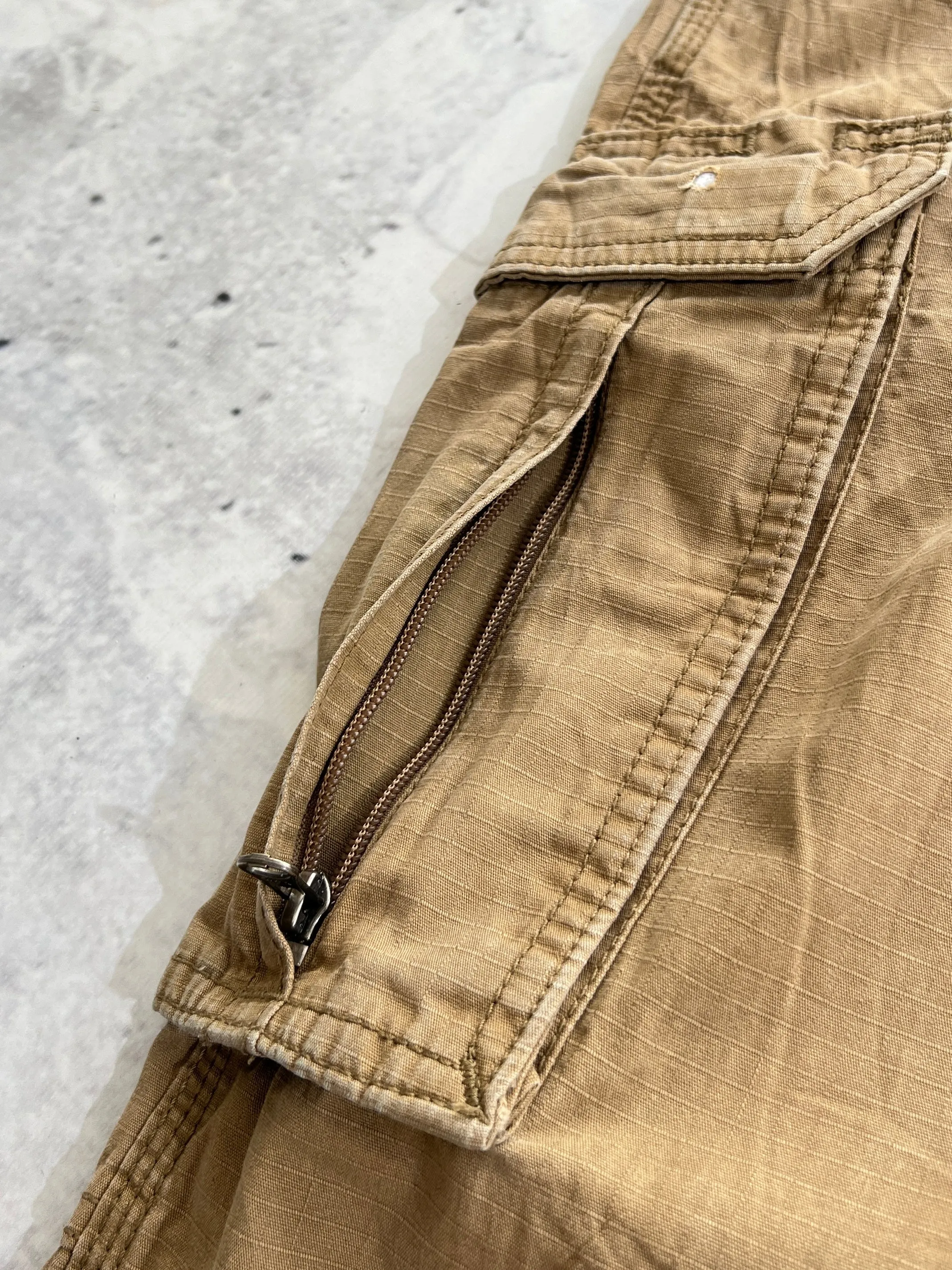 Vintage Carhartt rip stop canvas cargo pants (W30 x L32)